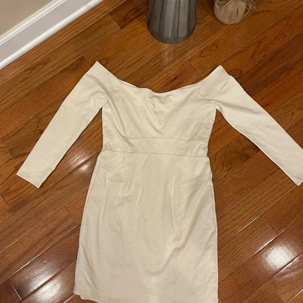 Free People Ivory Cream Fitted Off Shoulder Mini Dress Size Medium NEW